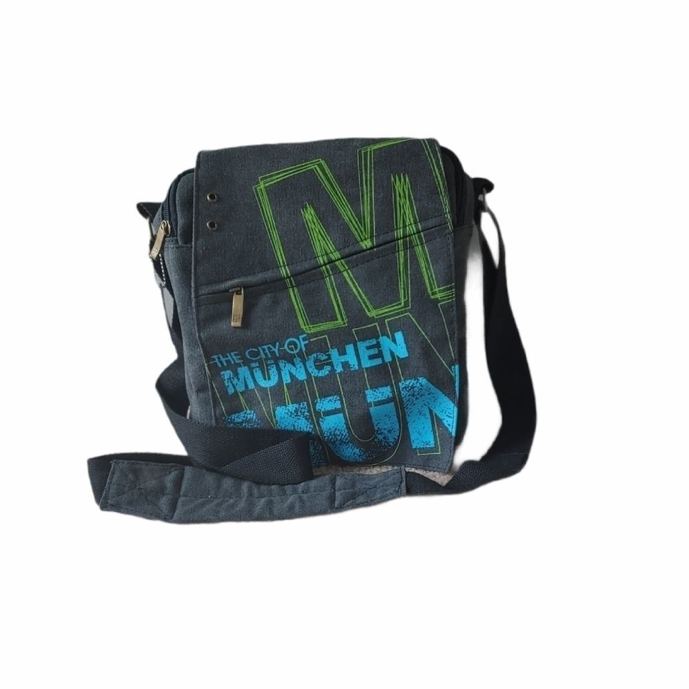 ROBIN RUTH MESSENGER BAG - Picture 2 of 11
